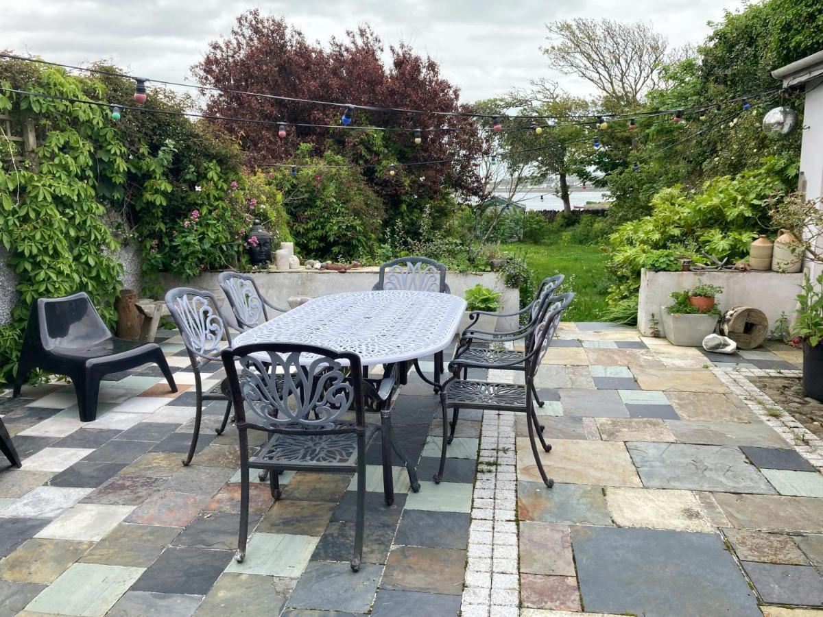 Unique Townhouse With Large Garden Down To The Sea Killough Exterior foto